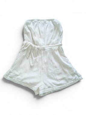 American Eagle Outfitters White Strapless Eyelet Romper Sz.M